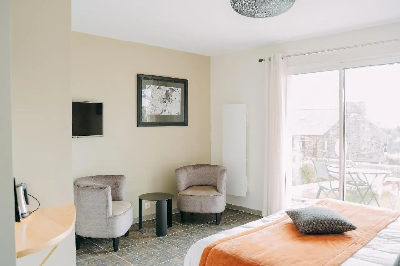 Hotel Les Agapanthes Ploubazlanec