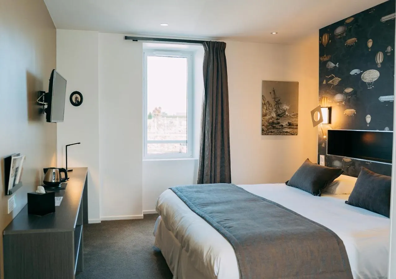 Hotel Les Agapanthes Ploubazlanec 3*,