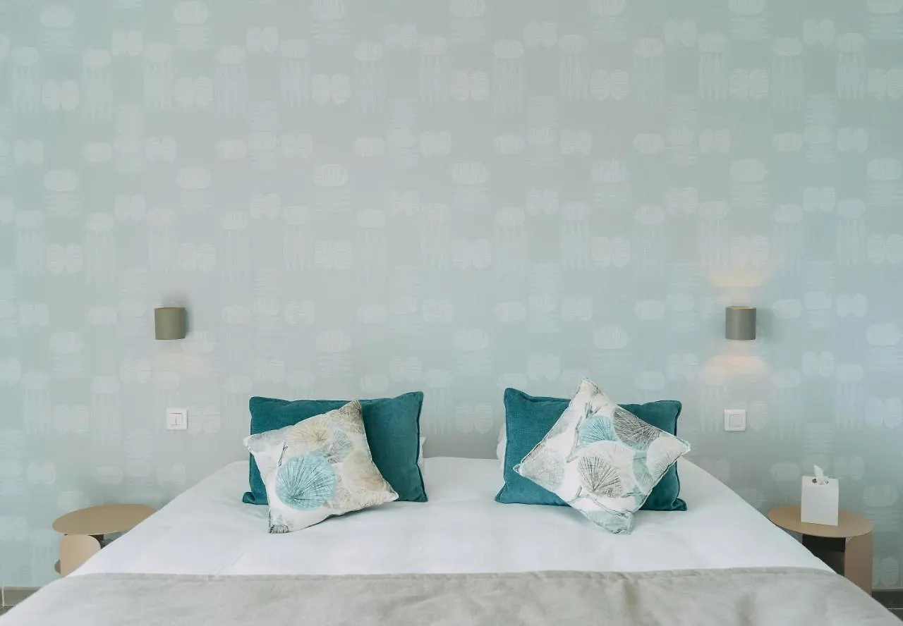 Hotel Les Agapanthes Ploubazlanec