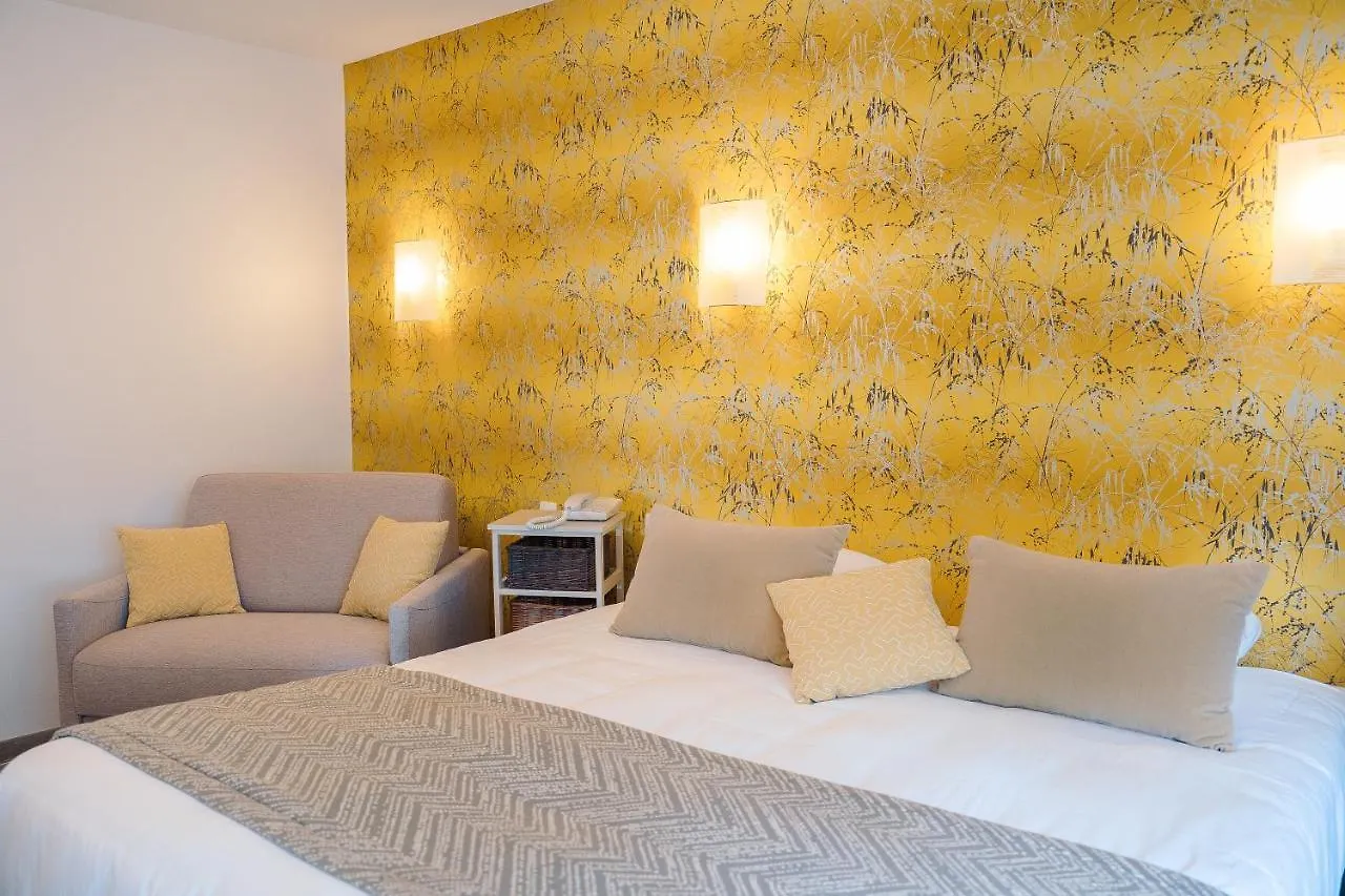 Hotel Les Agapanthes Ploubazlanec
