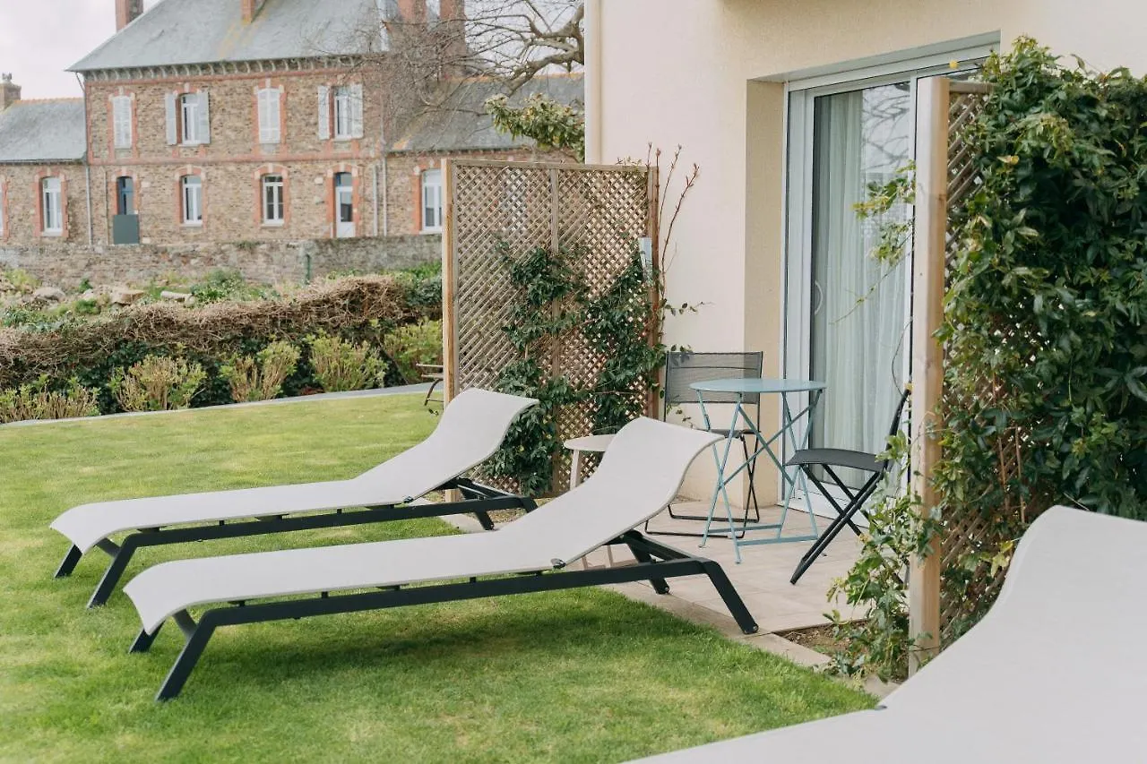 Hotel Les Agapanthes Ploubazlanec