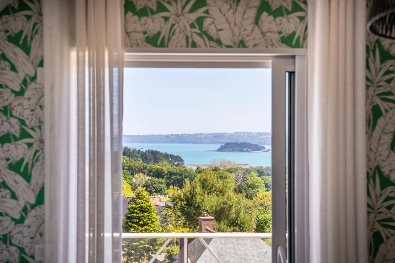 Hotel Les Agapanthes Ploubazlanec